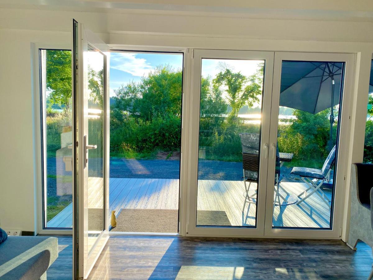 House Of Happiness Mit Seeblick Hungen Bagian luar foto
